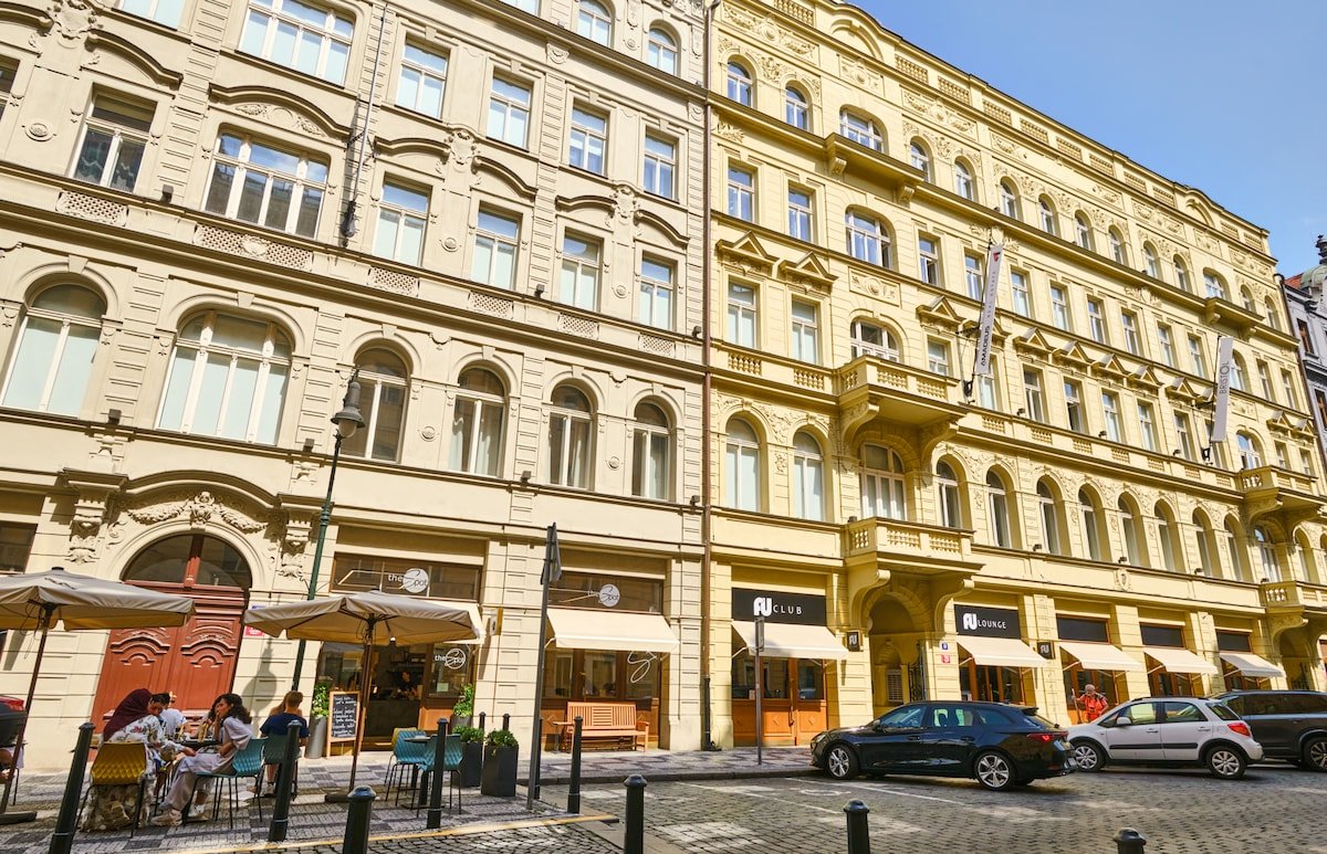 Bright Old Town 3-bedroom Apartment (6A) gallery image 3