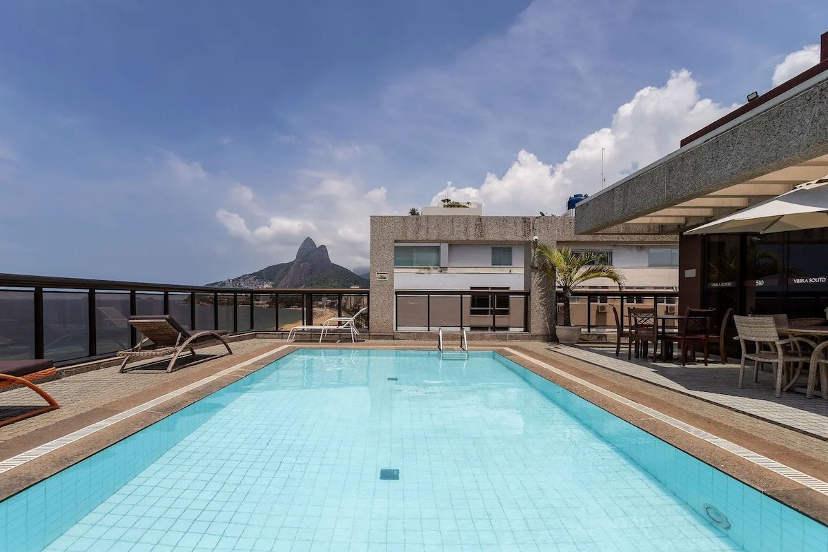 Panoramic Ocean View Ipanema – 2 Bedrooms and Pool gallery image 3