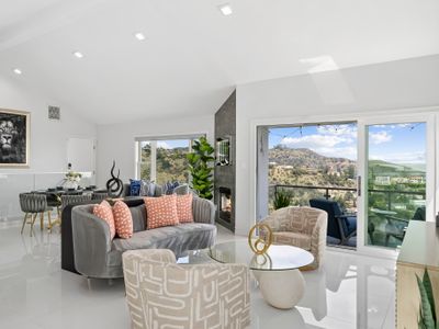 Luxury Hillside Retreat with Stunning City Views