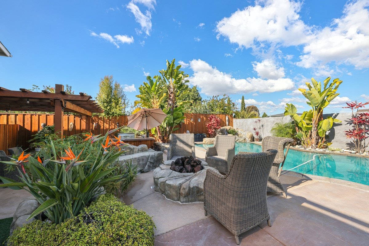 5BR | Salt Water Pool | Hot Tub | Fire Pit| BBQ gallery image 4