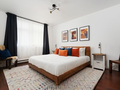 Unique,Old,Montreal & Yard Patio 10 Guests