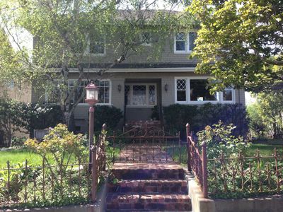 Beautiful sunny craftsman + English garden