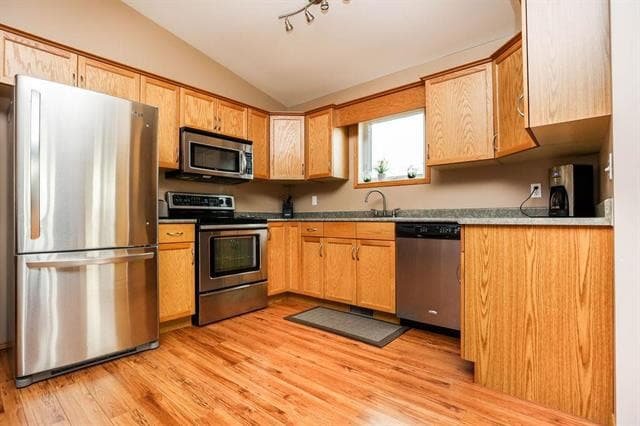 Home away from Home – 4BDRM gallery image 3