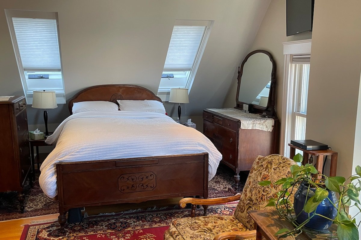 Cozy, comfortable and convenient gallery image 4