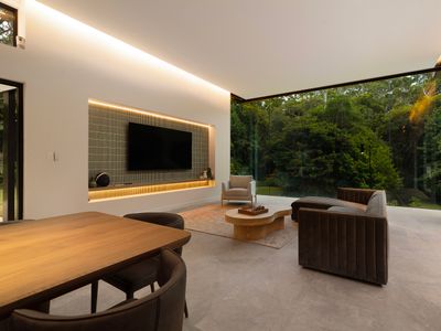 Luxury Doonan Home with Glass Wall & Resort Pool