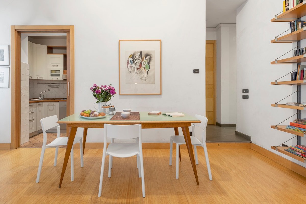 Beige luxury apartment Rome gallery image 5