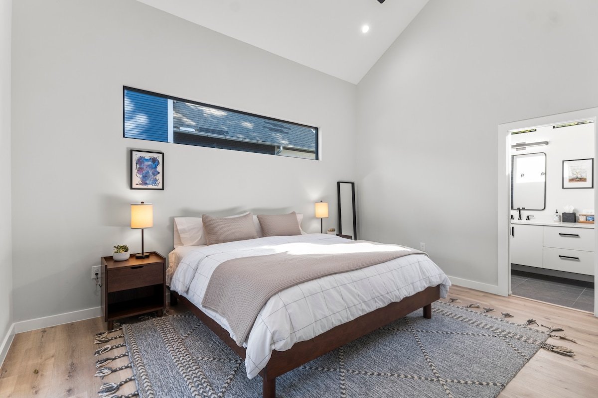 Texas Stunning Garden Getaway gallery image 5