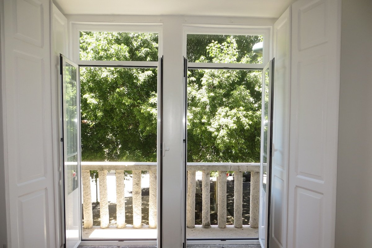 Park Deluxe/6 Rooms/Air Conditioner gallery image 5