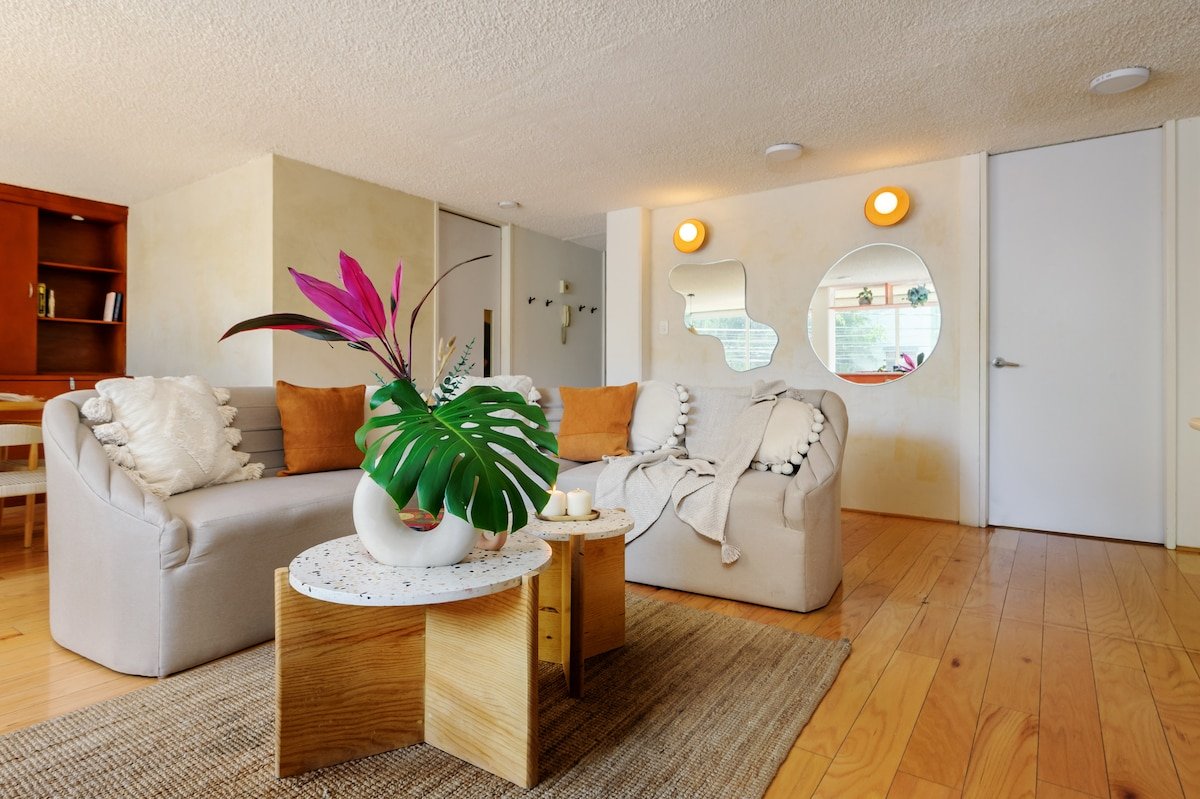 Classy Stay with Private Patio, Near the Parks gallery image 3