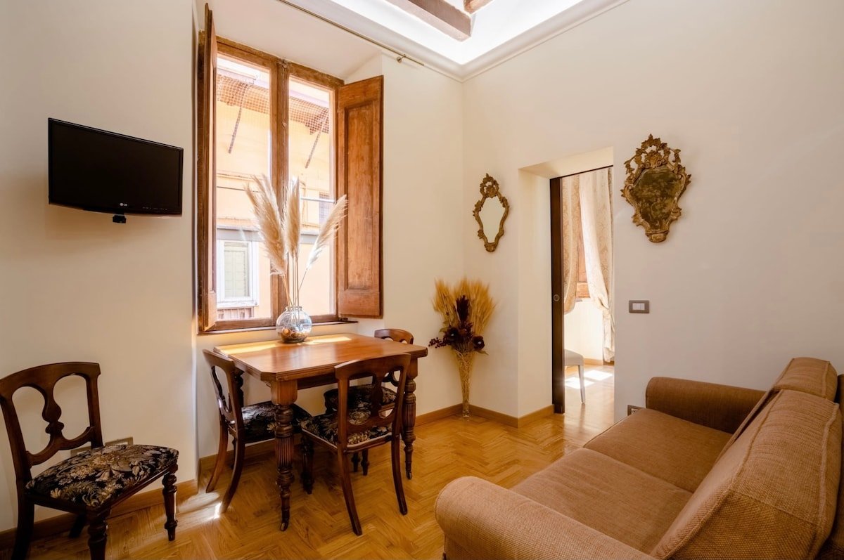 Bernini Palace Apartment gallery image 5