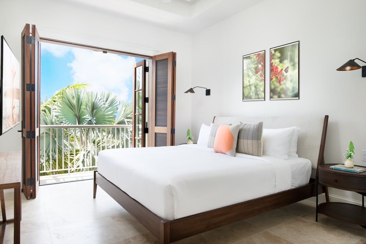 Villa Shambhala 8 Br gallery image 2