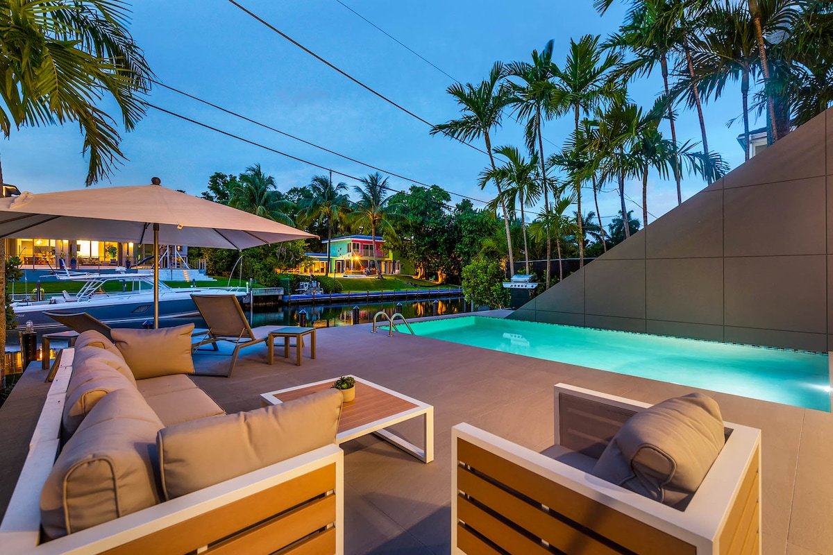 Waterfront Villa with Gym by Jatina Group gallery image 3