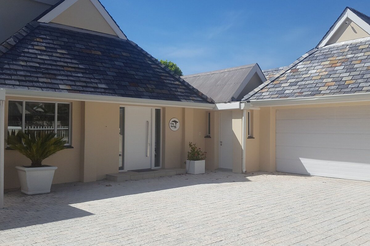 Stylish Holiday Home with solar-heated pool gallery image 4