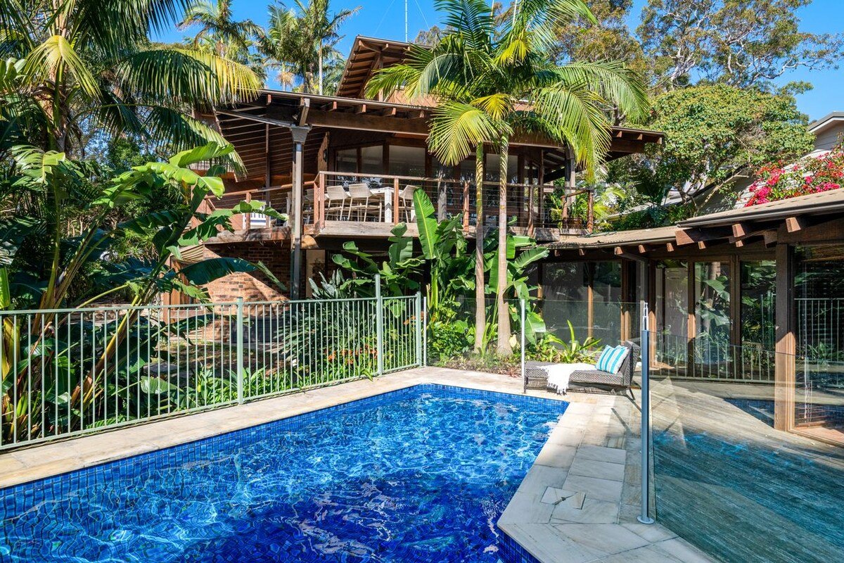 Ebor Sanctuary by Palm Beach Holiday Rentals gallery image 2