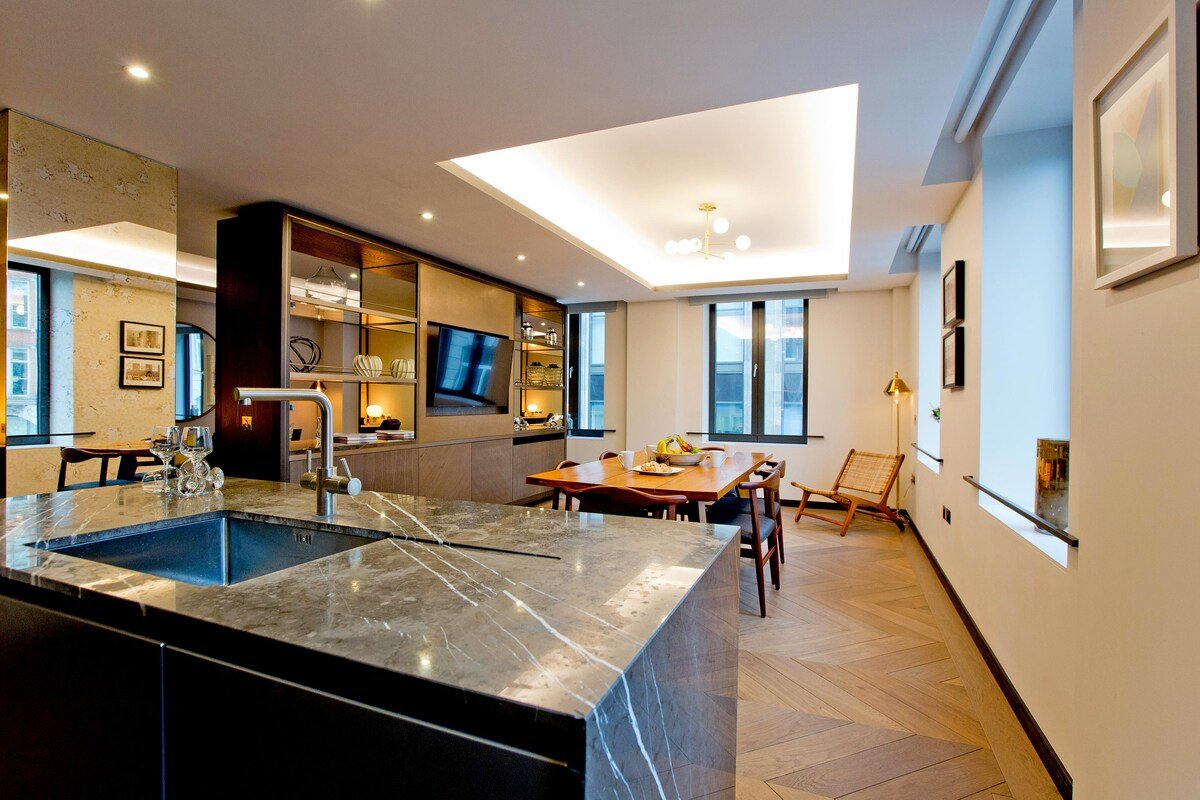 37GS Residences | 3bedroom Apt 205 near Piccadilly gallery image 4