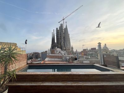 Superior views and Breakfast by Gaudi Enjoy BCN
