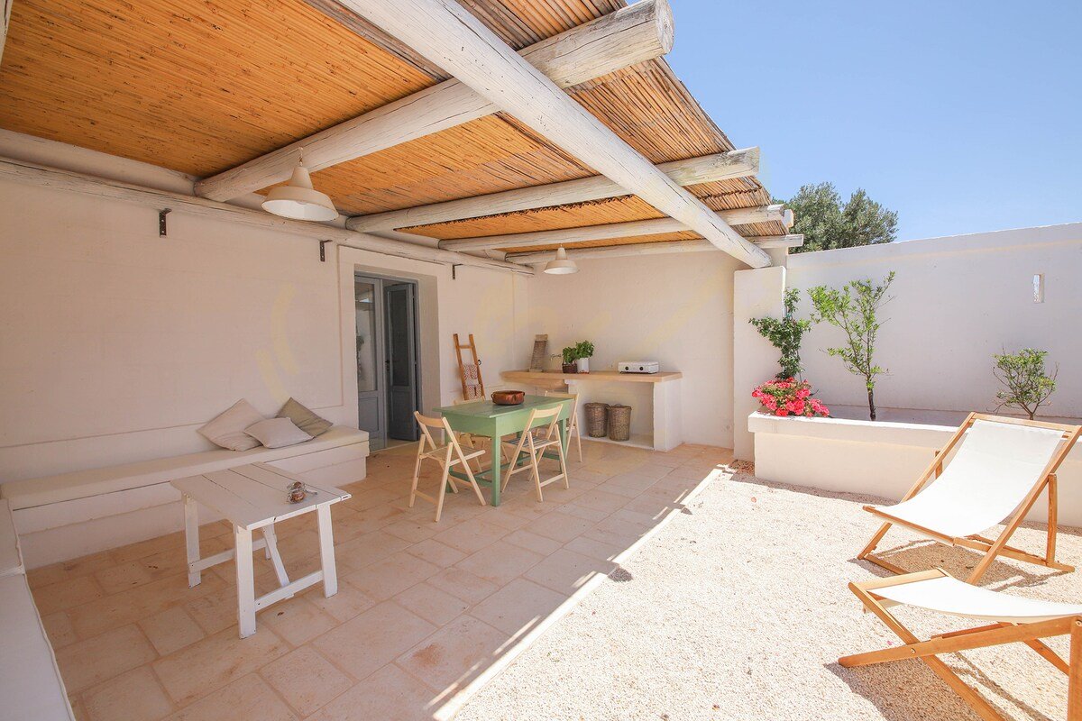 TDTrulli del Podere Trulli with Pool & Scenic View gallery image 4