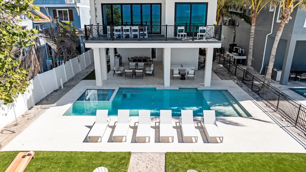 Sea Swept- Beachfront Luxury Home! Pool, Golf gallery image 2