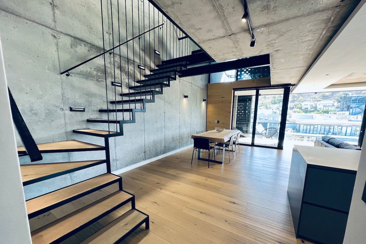 3 Bedroom Double Volume Luxury Penthouse gallery image 2