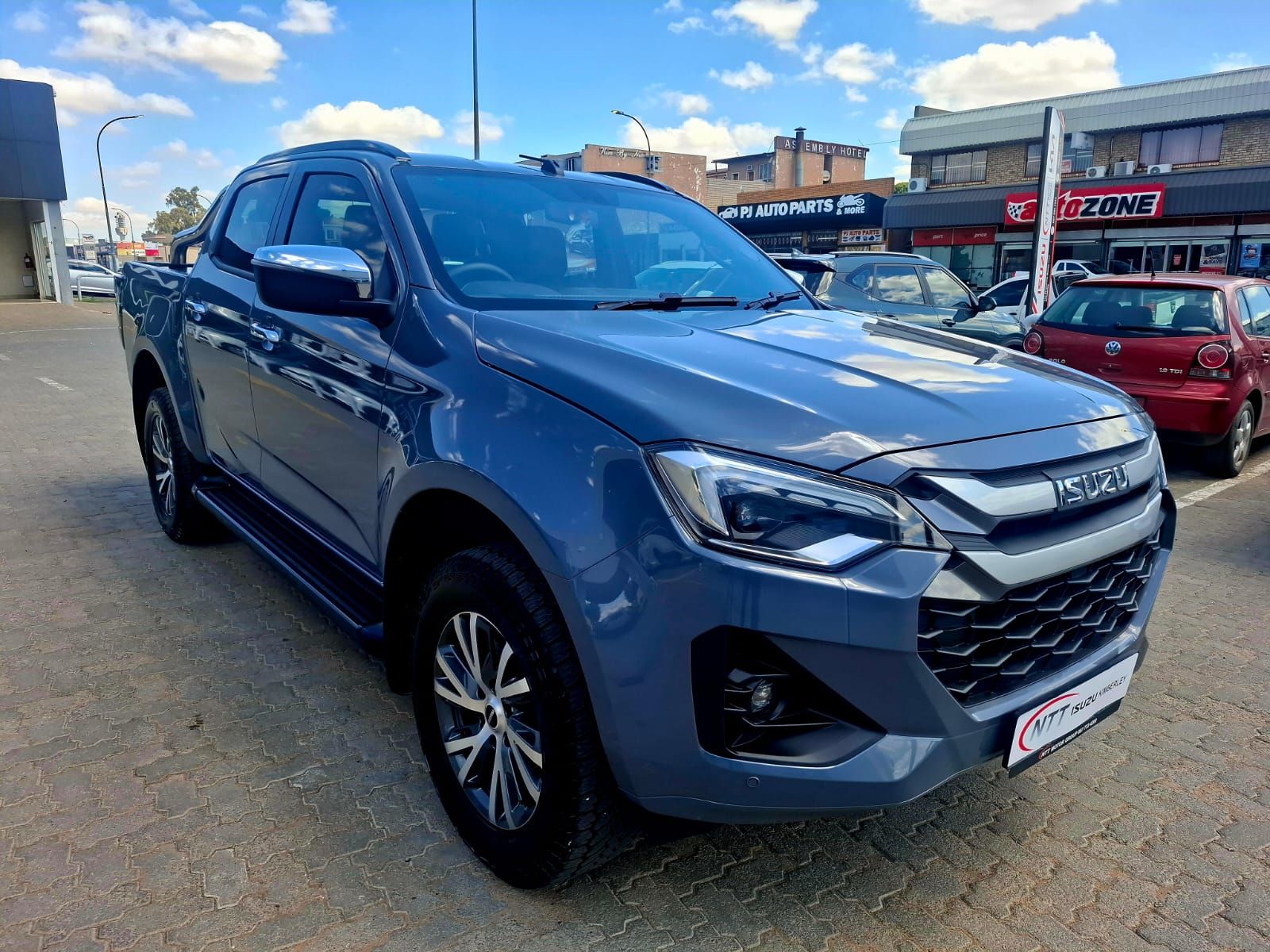 ISUZU D-MAX 3.0 DDI HR LSE A T D C P U for Sale in South Africa