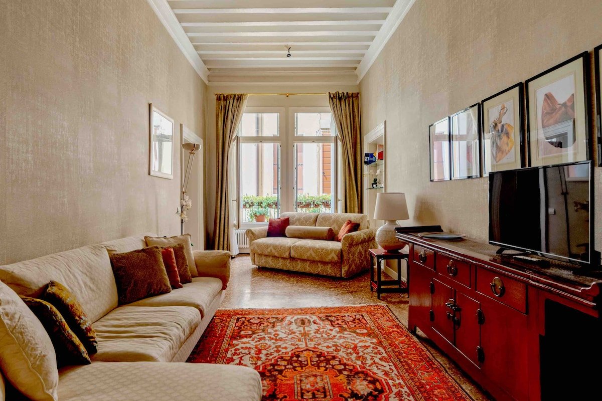 Luxury apartment near St. Mark’s square Venice gallery image 3