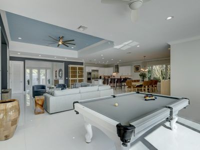 Waterfront ~ Heated Pool ~ Dock ~ Kayaks ~ Bikes