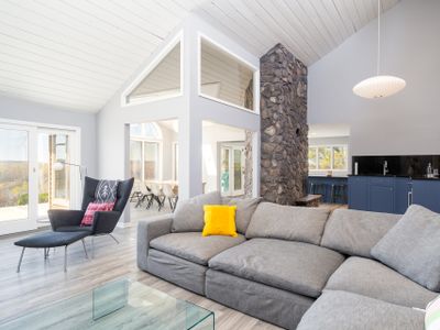 MINNeSTAY* Riverfront Inn | Hot tub