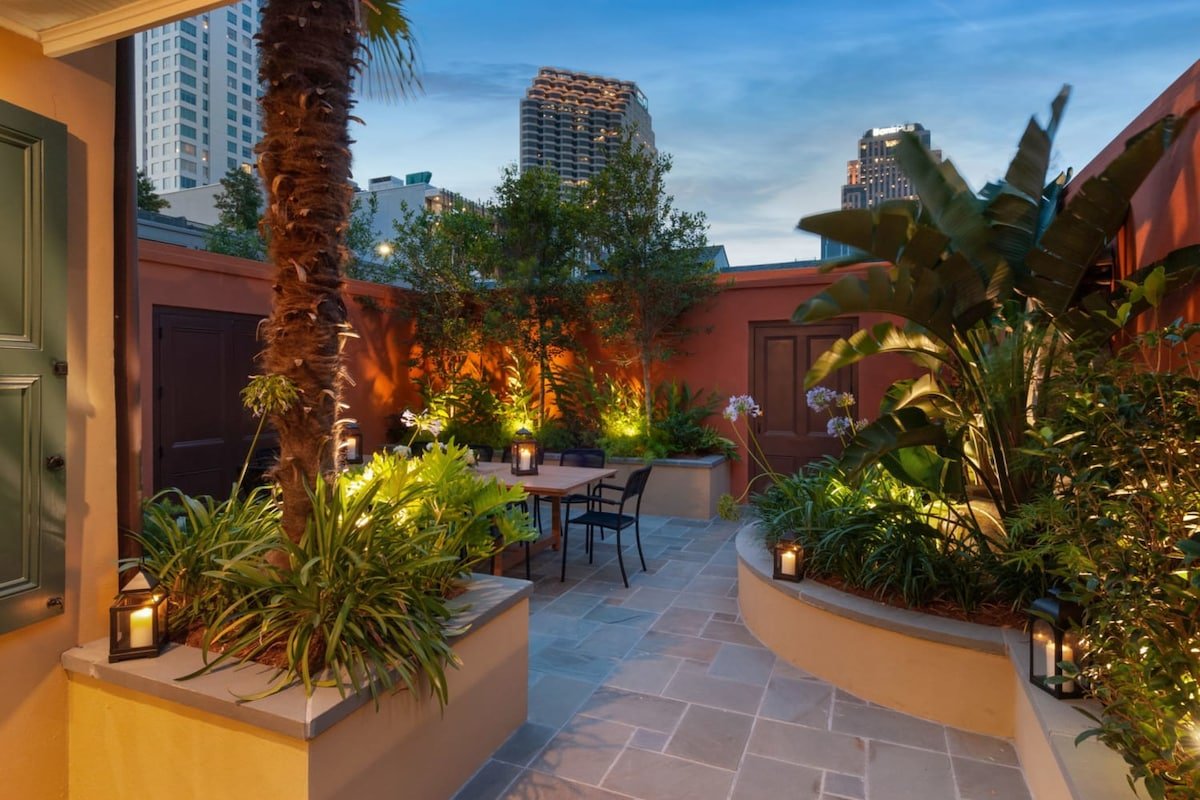 Luxury CBD Home | Downtown gallery image 3