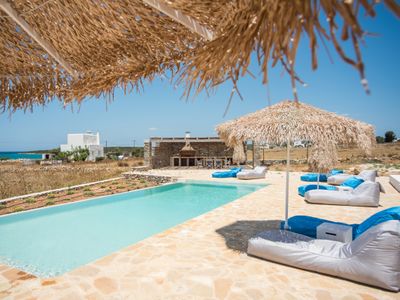 Hip family pool villa, a walk from the beach