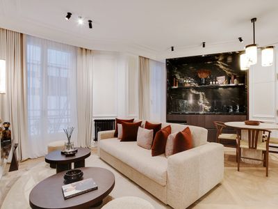 The Lander – Serviced 1BR/1BA – Rennes I