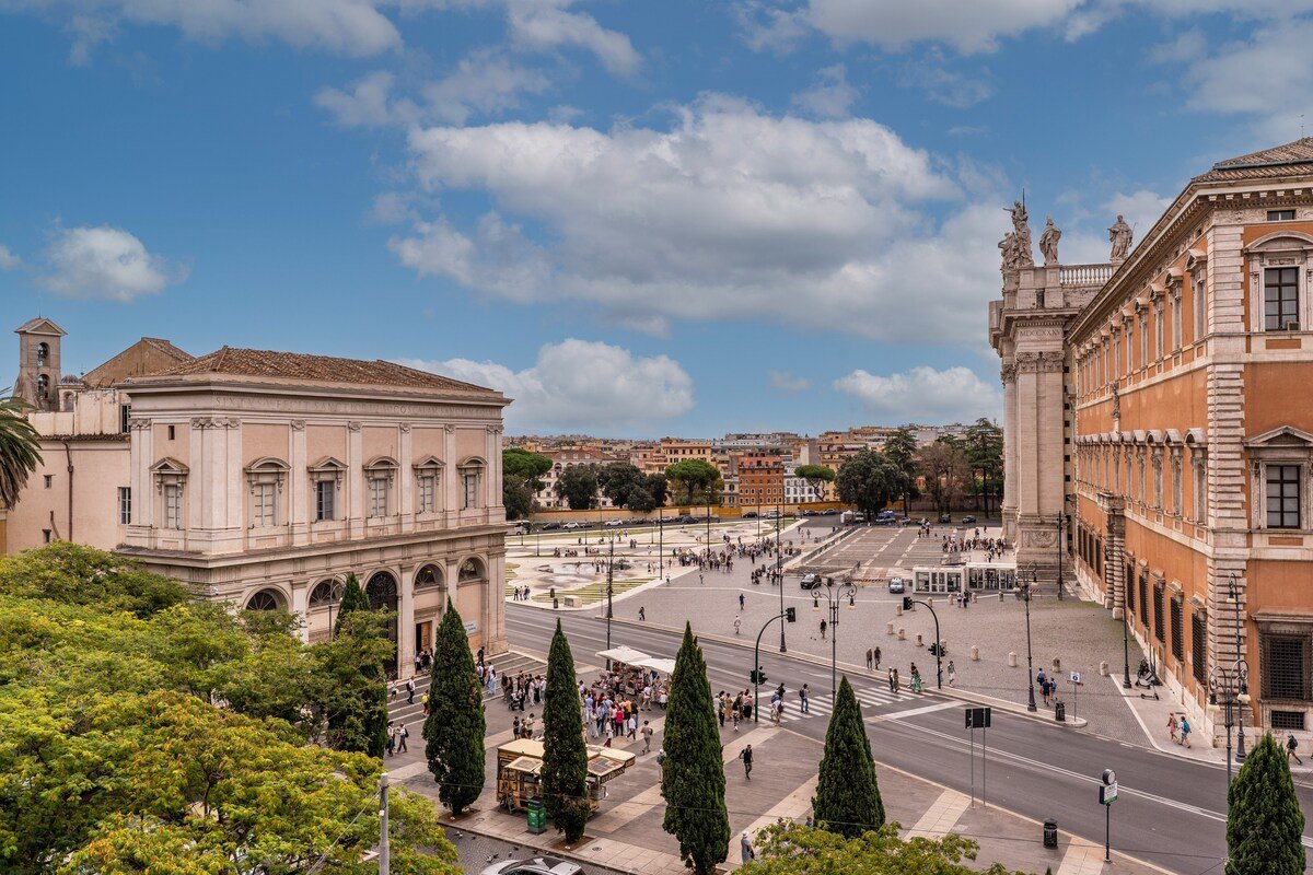 Appartamento in Piazza di San Giovanni in Laterano gallery image 3