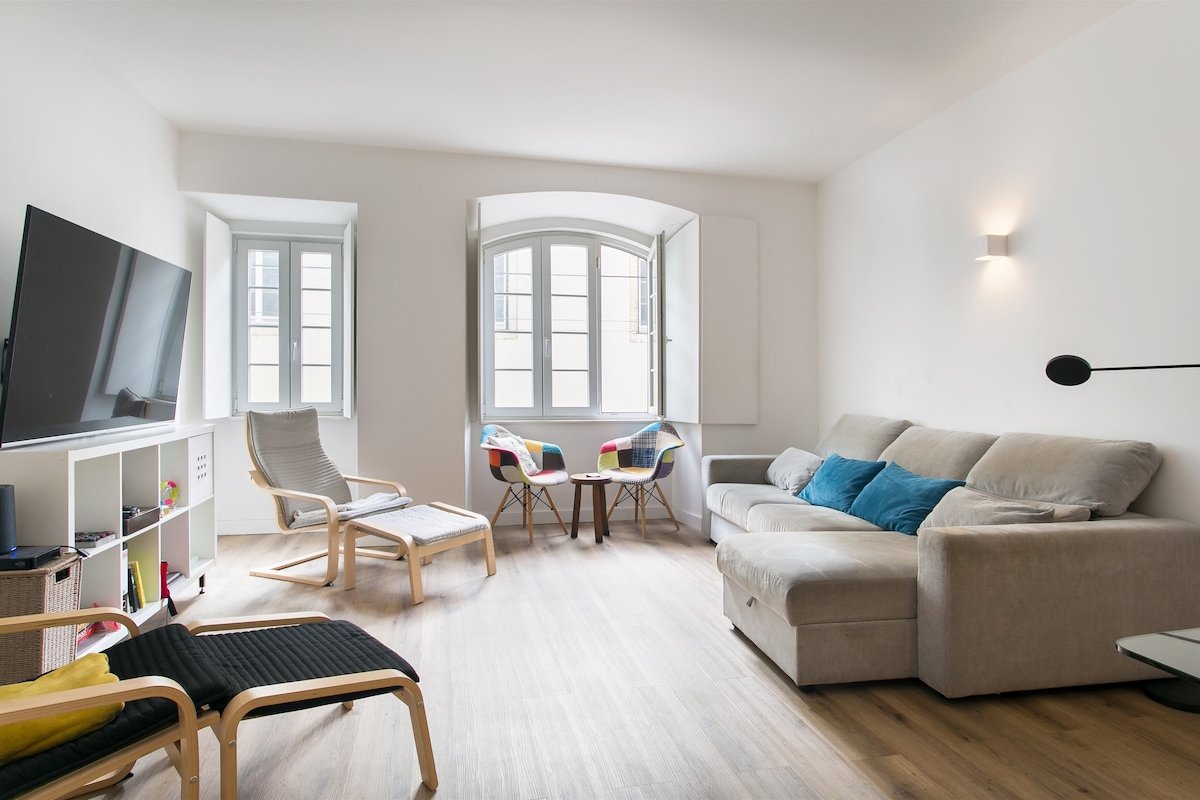 Cozy apartment in Amazing Location! gallery image 5