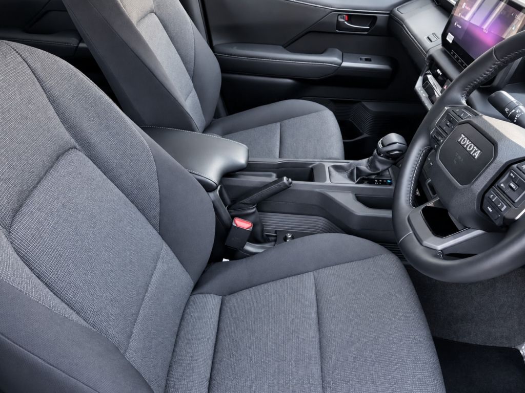 TOYOTA HILUX 2.8 GD-6 RB RAIDER A T P U D C for Sale in South Africa