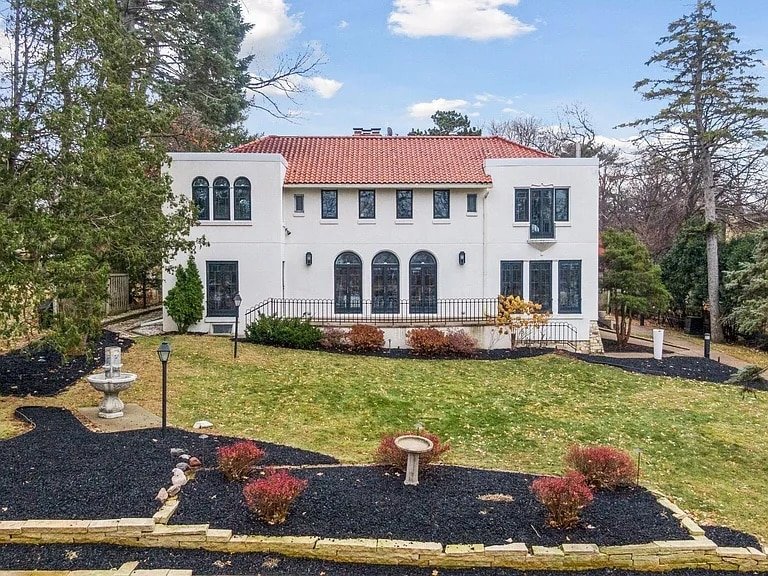 Harriet’s Hideaway gallery image 2