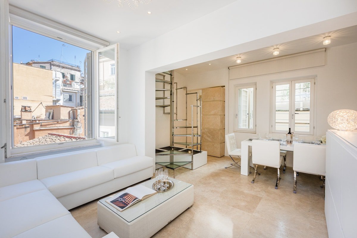 Amazing 3 Levels Penthouse Piazza Venezia gallery image 5