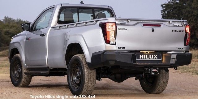 TOYOTA HILUX 2.8 GD-6 RB SRX 4X4 A/T P/U S/C - 13 