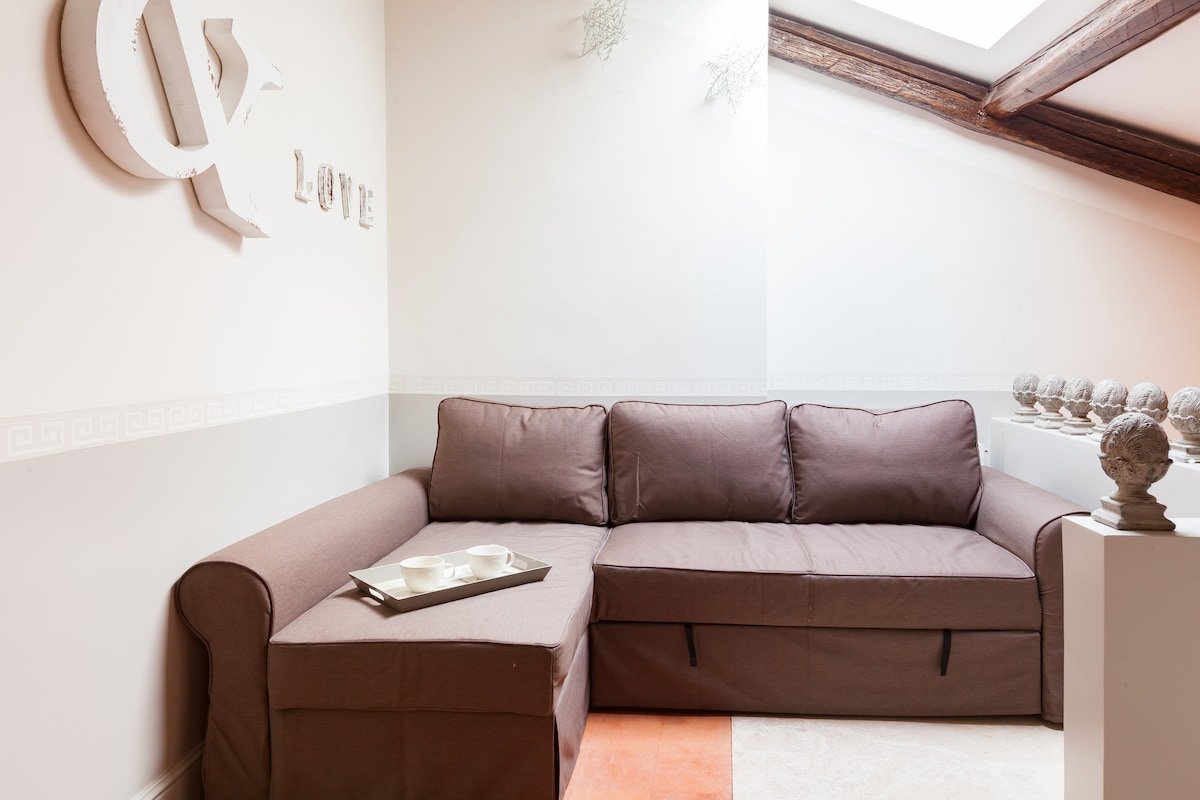 Art Retreat Home terrace – Spanish Steps – DdG gallery image 5