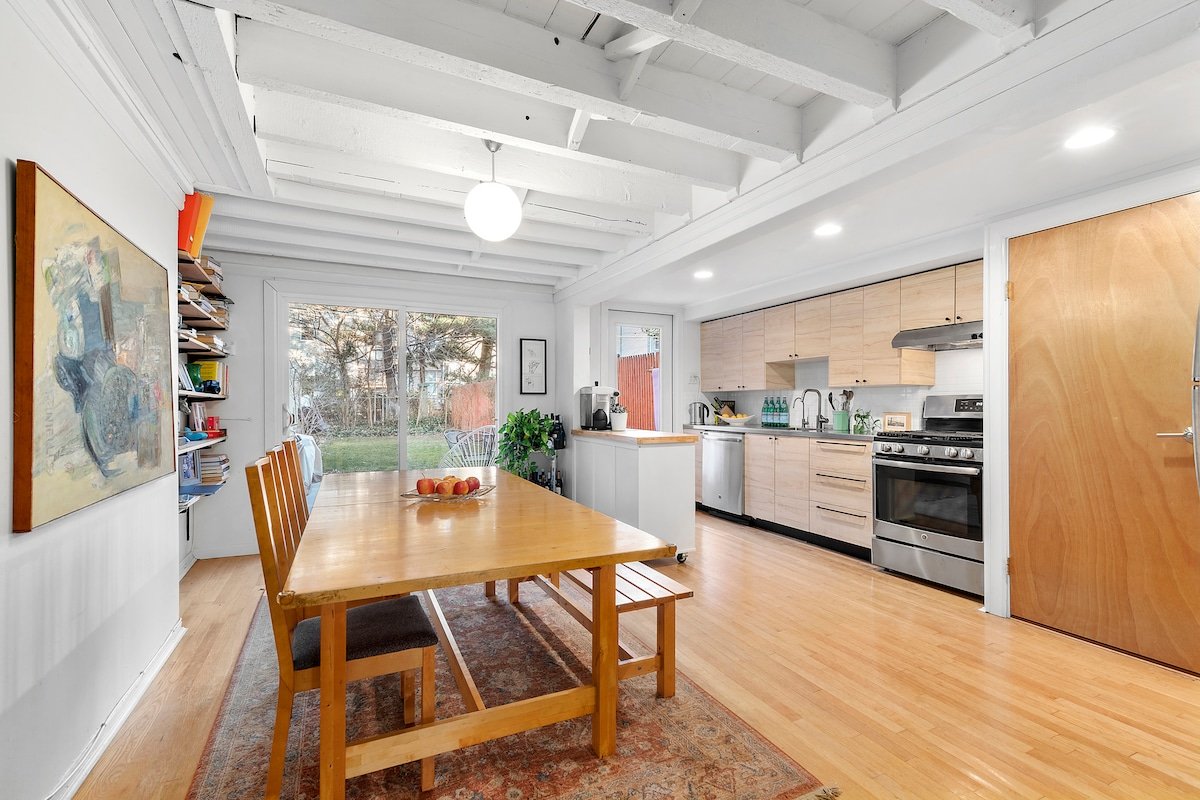 Brooklyn Garden Loft gallery image 2