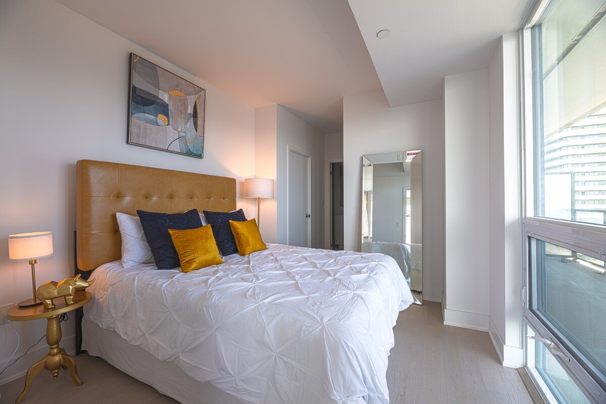 Luxury ENTIRE 3BD Unit Downtown Toronto GREAT VIEW gallery image 4