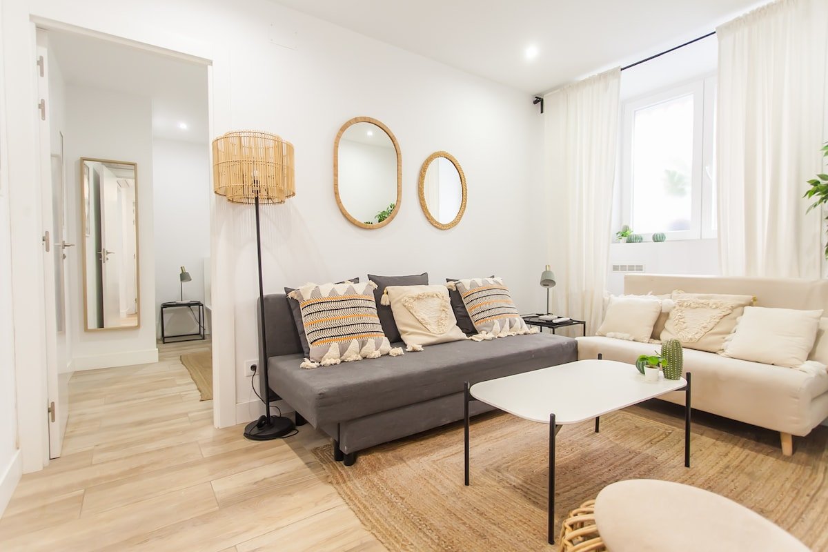 Museos & Las Cortes – Familias 6 hab-6 baños gallery image 3