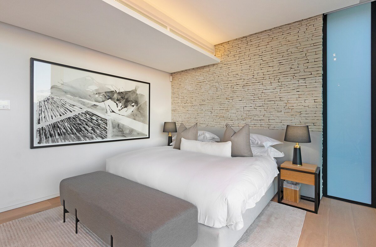 32 on Sedgemoor (6 Bedroom) gallery image 5