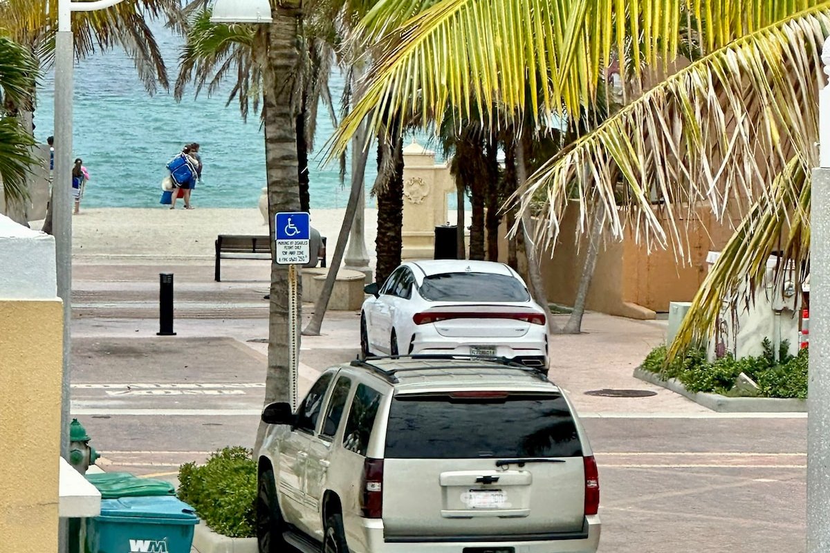 My Beach Club – Your Luxury Retreat by the Beach! gallery image 4