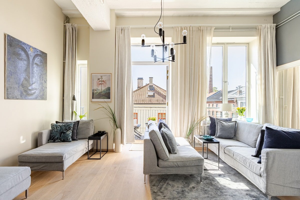 Fabrikkleilighet sentralt, balkong og takterrasse gallery image 3