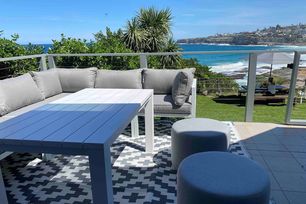 Exclusive Ocean Front Tamarama Beach /Bondi gallery image 2