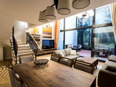 Amazing Triplex Apartment with Private Backyard 21
