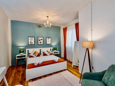 Central 5 BR,5Bath,6AC Triplex Near Galata Tower