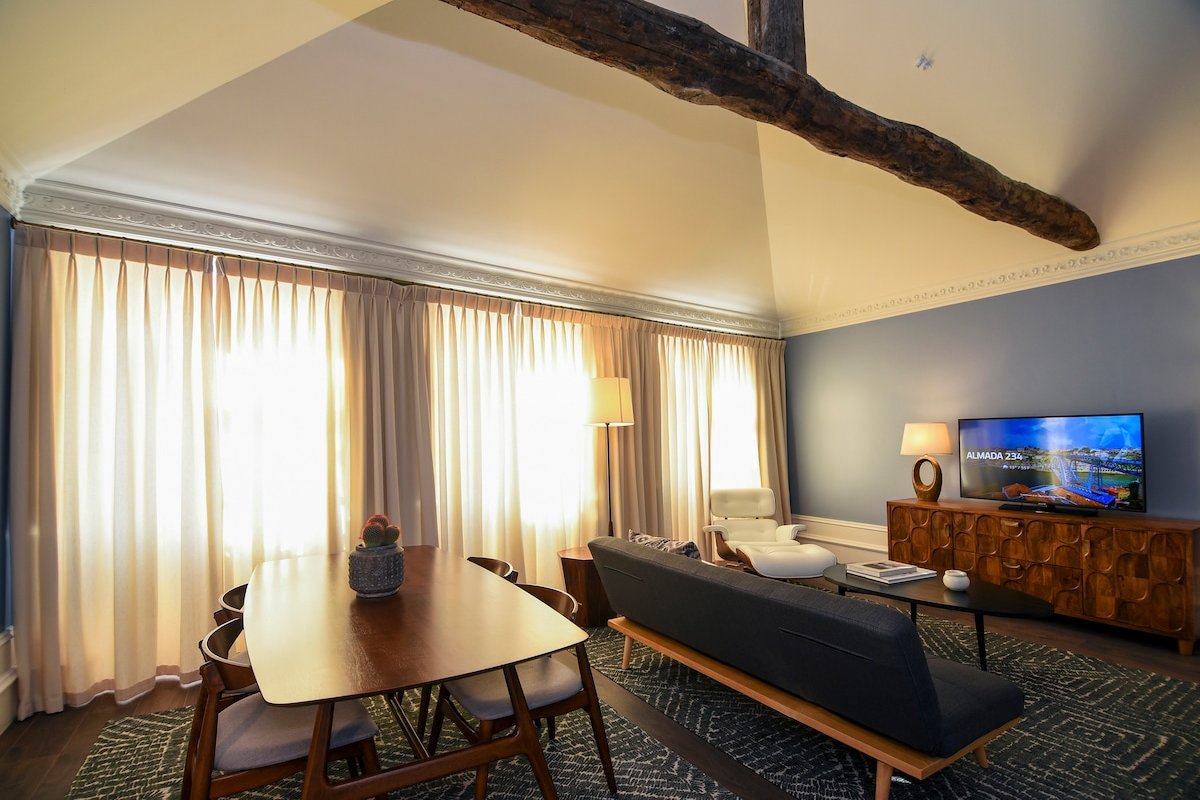 Almada234 | 2 Bedroom Apartment | 51 gallery image 3