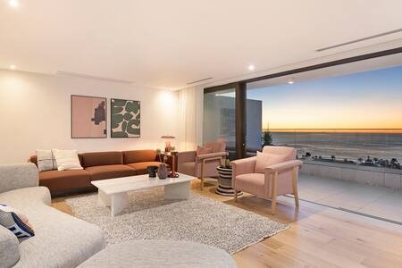 Lux New Villa – Stunning Views & Rooftop Jacuzzi