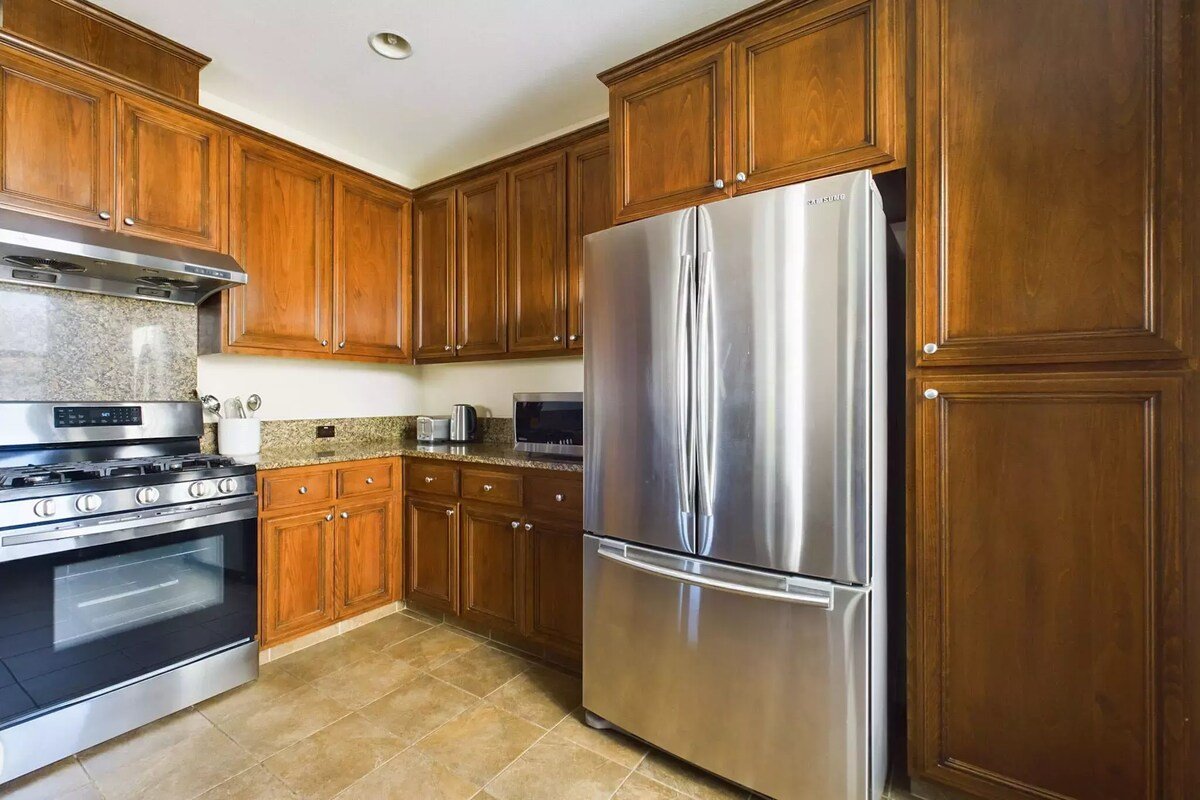 NEW! Bright 3b/2.5ba Silicon Valley home w/garage gallery image 5