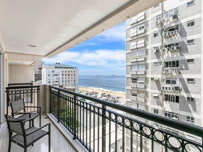 Exclusive 2-Bedroom Apartment in Ipanema – Ipa015